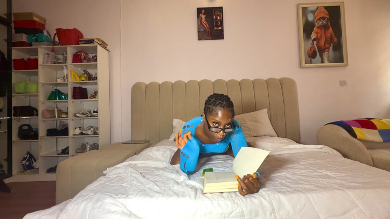 Spicy perry: Book Reading Session with Spicyperry Part 1