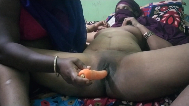 Tamil lesbian: Tamil Coimbatore Lesbian Hot Finguring Videos