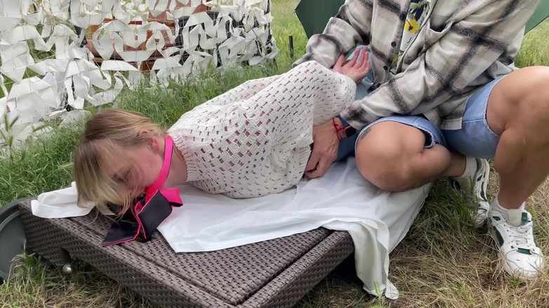 HotPrincessUA: Bionda catturata: bocca imbavagliata e solleticata