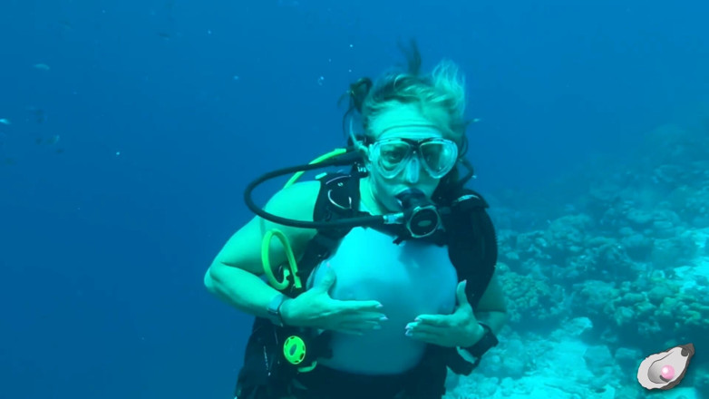 Mistress Pink Pearl: Alleinzeit in Bonaire