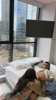 Bercinta dengan kakak tiri saya
