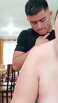I Couldn't Stand It! My Sexy Stepmom with a Huge Ass Teased Me and I Fucked Her on the Counter