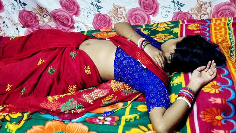 Sila: Nová vdaná manželka saree romantika a šukání mé sexy a krásné...