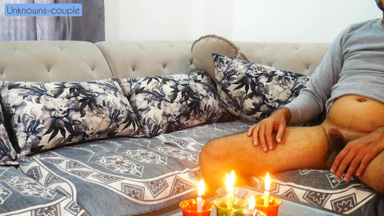 the last man: Boyfriend Takes Girl at His Empty Home to Enjoy Valantine 2