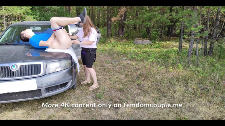 femdom_couple: Public the Wife Was Very Excited on the Road and...