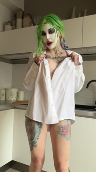 Full Body Reveal