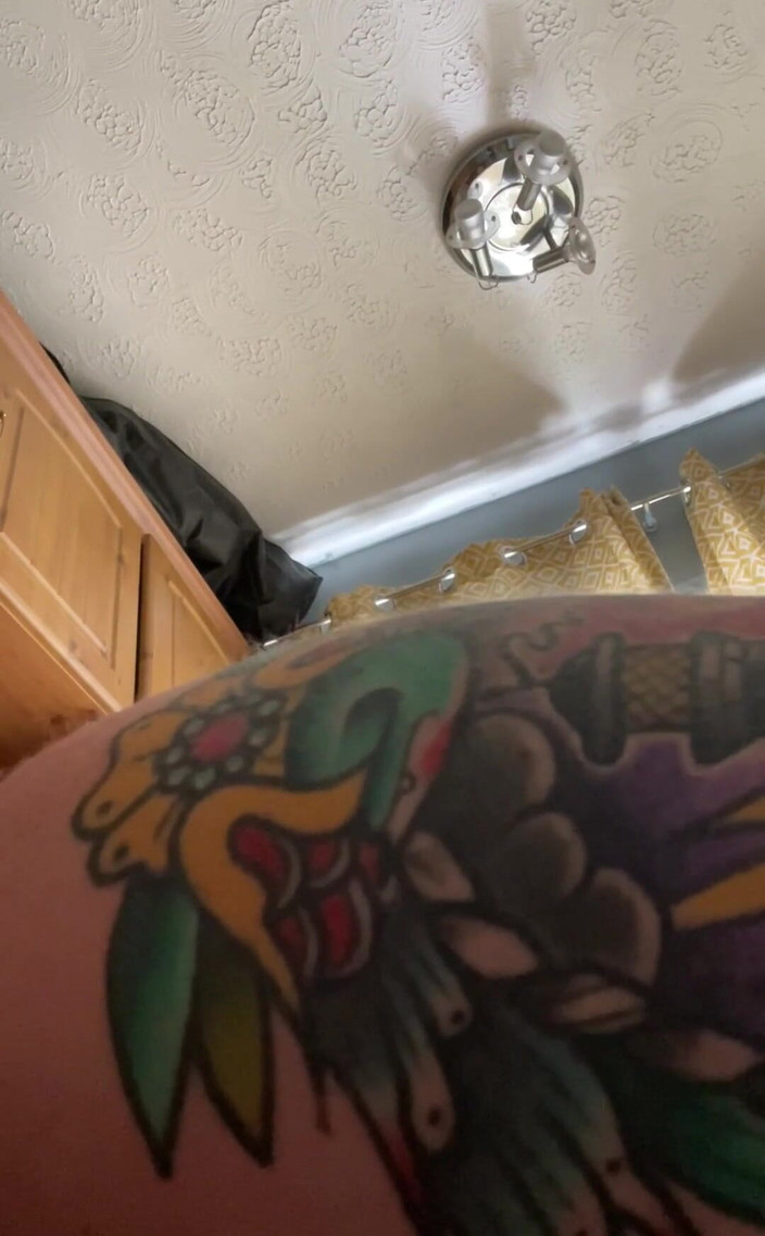 Filthy British Couple: 혹시 내 다리 사이에 혀로 자신을 발견하면 이것은 나를 사정하는 방법입니다