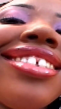 Une jeune BBW noire se fait baiser par une grosse bite noire