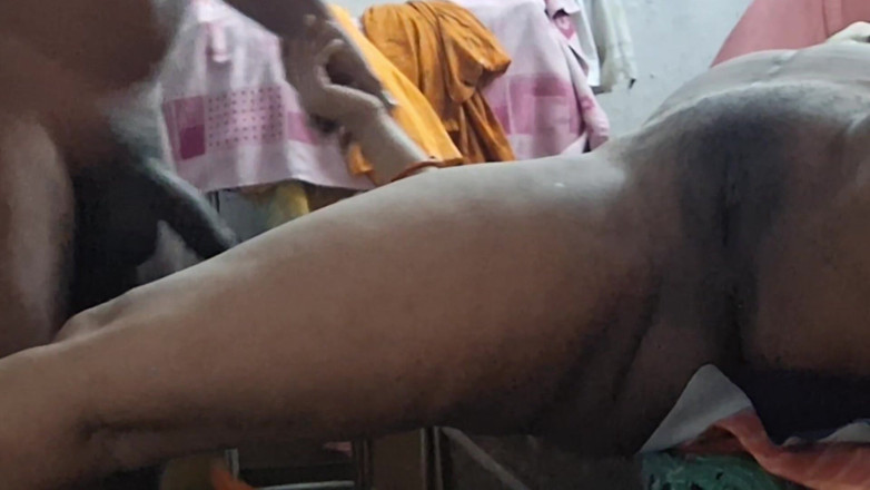 Busty Banuu: Busty Banuu Bhabhi's Pussy Fucked by Putting Dick in Her...
