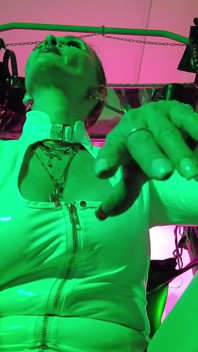 Dominatrix Eva Látex Solo Facesitting Femdom Calcinha Bunda Grande MILF BDSM Fetiche Saltos Quentes Gonzo Branco Vestido De Pvc