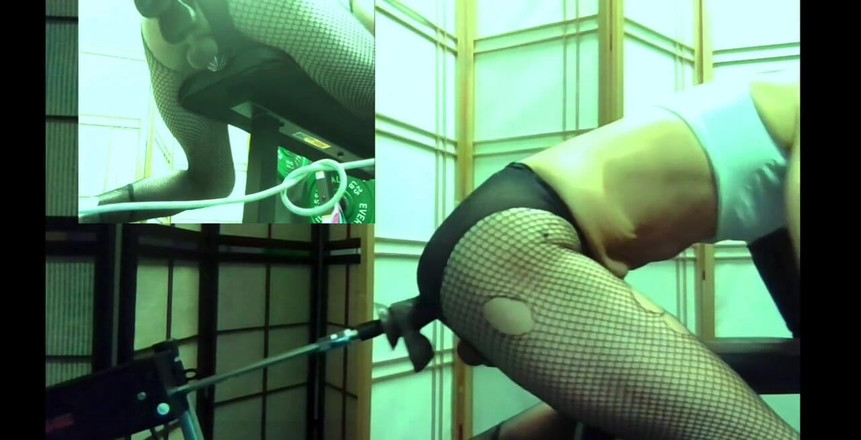 Sissy slave Sylvia: Eu tão viciada nessa máquina