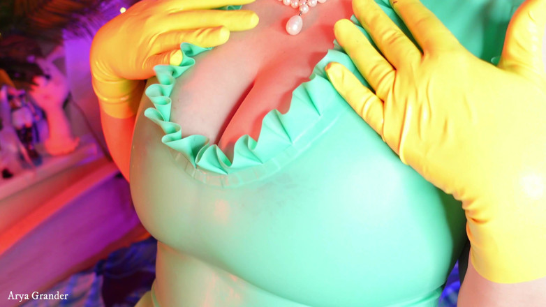Arya Grander: Rude JOI in latex - fetish MILF sex fun!