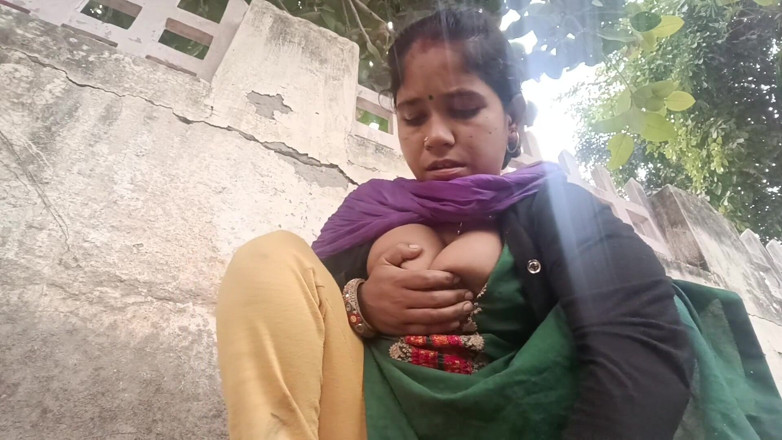 Reeiu: Bhabhi desi India menjolok