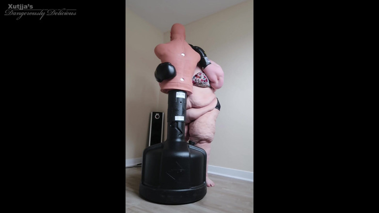Xutjja: SSBBW Boxing