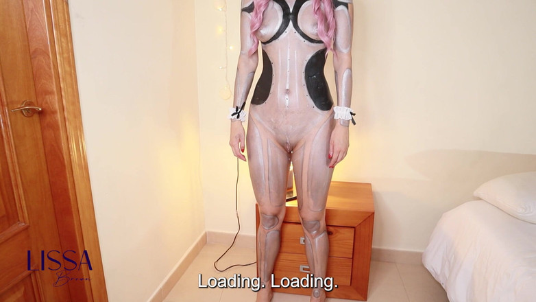 Lissa Brown: महिला रोबोट में बदल गई, एक Pleasure_cleaning मच