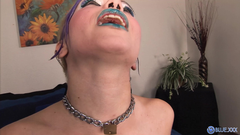 Blue Girls XXX: Goth Punk Daisy Tanks Tryska