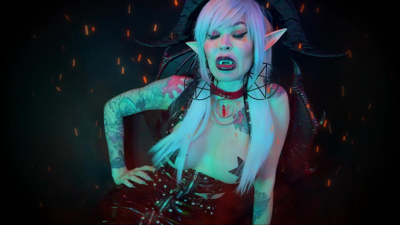 Baal Eldritch: Entrenamiento del baño del infierno con Demoness Baal - castidad, pis,...