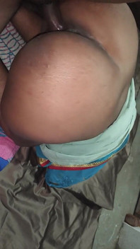 India esposa telugu en la casa sari en la noche follando video de sexo