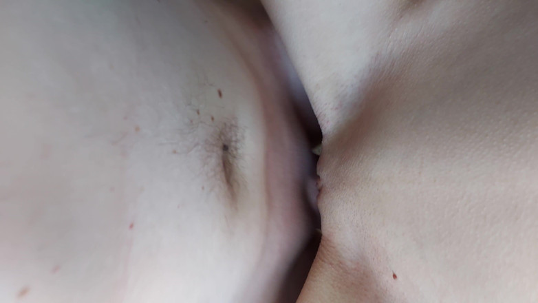 Wet Pussy Fuck: Hon började dansa, sedan sugade hon på kuk och lät...