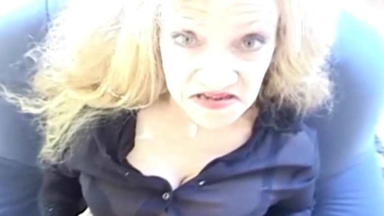 Filles Francaises: This Blonde French Slut Got Big Load of Cun on...