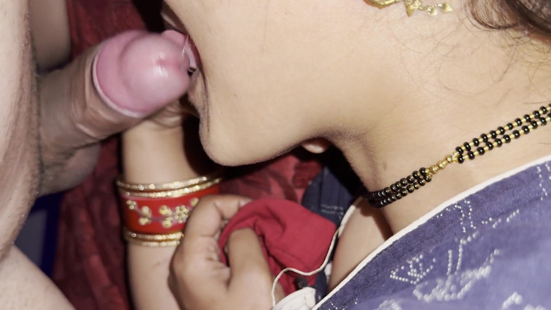 MISTER X: Hintli evli kadın çok sert yarak emiyor