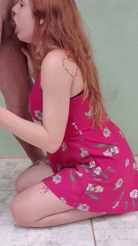 Büyük memeli açık havada domalma sikişiyor