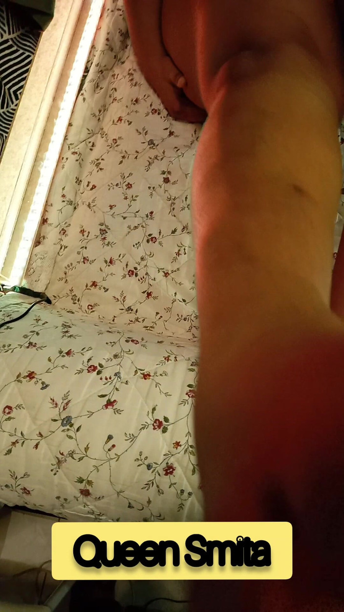 Goddess Silk Smita: Dominatrix Smita Domination Video (malaio - 20 minutos)