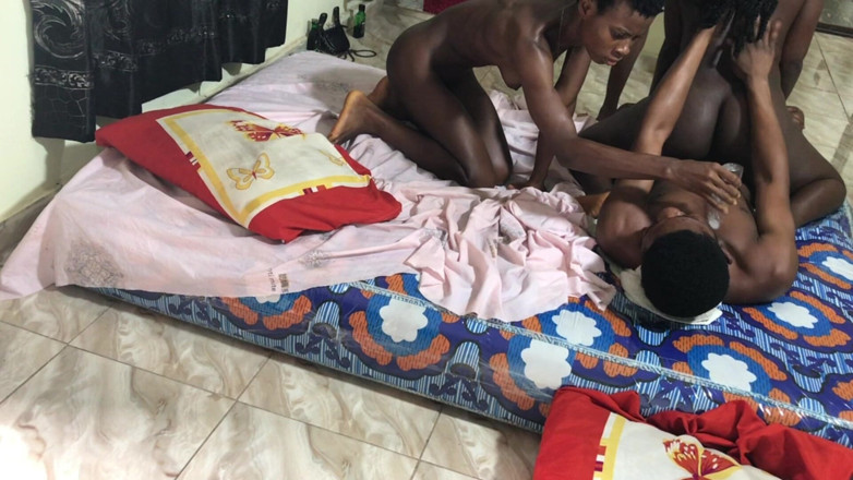 Amateur Teen Studio: Perras africanas folladas bien