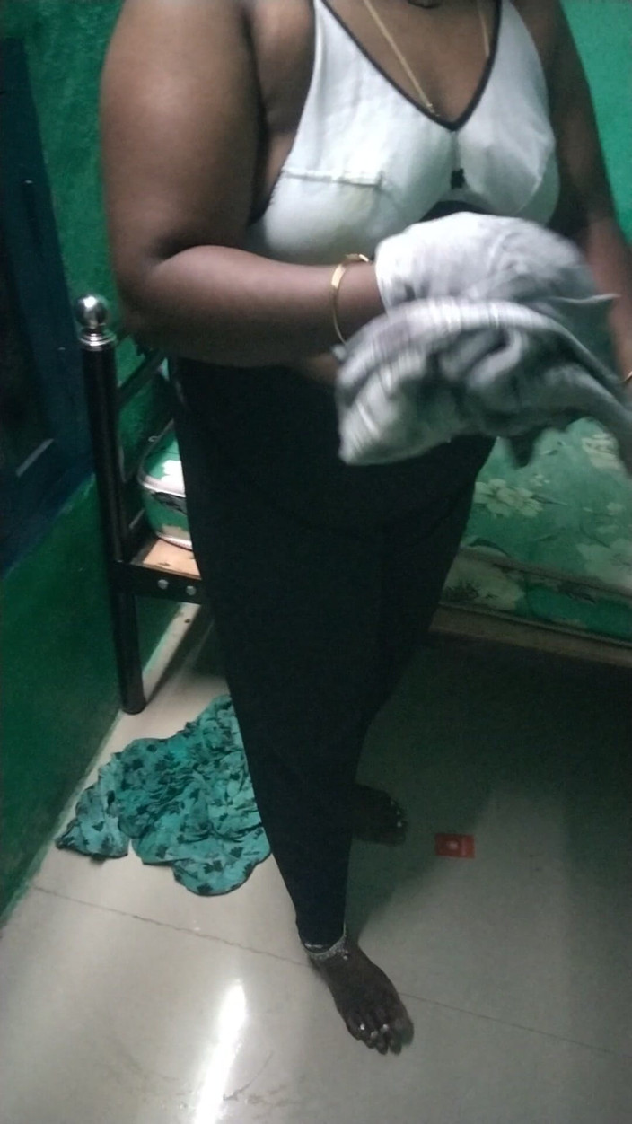 Tamil lesbian: Šaty s rajcovním sexem