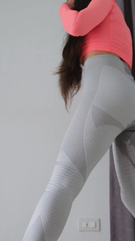Wanhoop pissen in sport leggins na de training