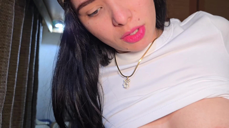 Labestiaylabella: ¡Recogí Un Cliente De UBER Sin Sostén!