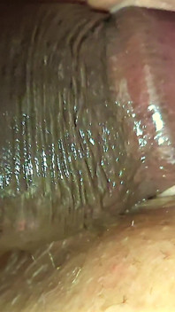 Zkus se nevystříkat - omg! Jak těžké to může být jen tření a jemně proniknutí do mé kundičky s tvým ptákem, a ne stříkáním?