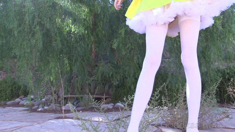 Kyaa Chimera: 을 빠는 18세 소녀