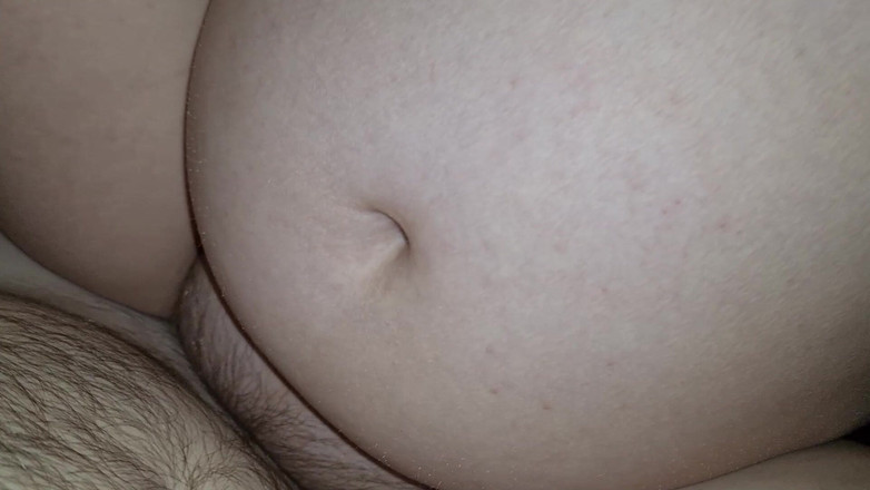 Testicarl: Bini MILF hamil berkongkek semasa bercurang dengan orang asing selama...