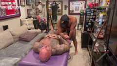 MasculineJason - Jason Collins: Interracial-massage und fick mit oscar-bär