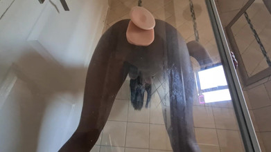 domslutfucker: Desi Bertatu Sedutan Cup Mandi Dildo – Melancap Pepek Dildo