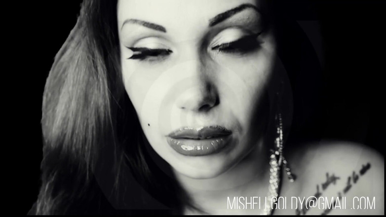 Goddess Misha Goldy: Bana yaz!! Büyüle, kullan ve boşalt!
