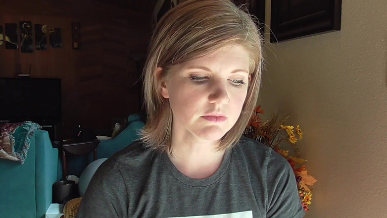 Housewife Ginger: Vlog - Bată-mi demonii