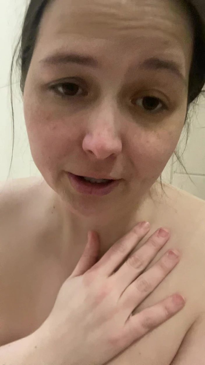 MissChrystalline: Inexpertly Riding My Pink Dildo