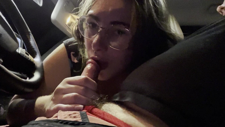 Mushroombitchx: ควยใหญ่ในรถ