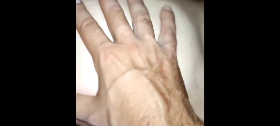 Hotlia: 아마추어 애널과 열린 후장 구멍