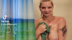 Fantasy fetish gal: Angeleyesz Škádlení ve sprše nahé