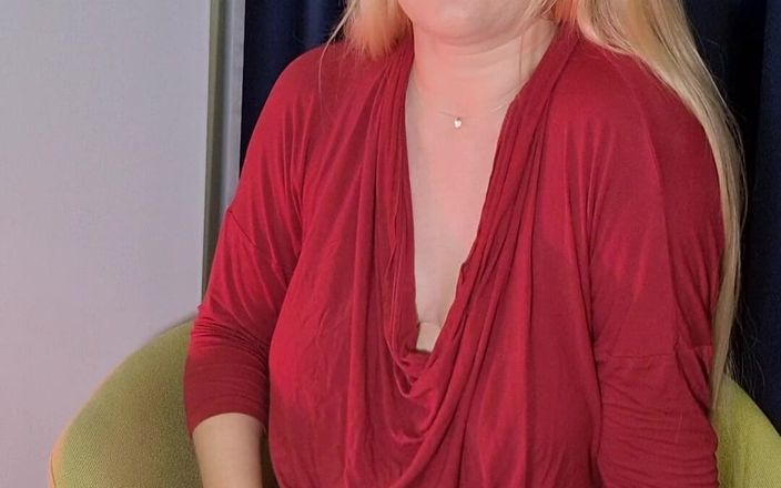Anna Lynx: ヌードを撮っているとフラットメイトにバレてしまいました
