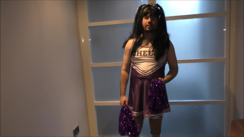 Mxtress Valleycat: Cheerleader try outs