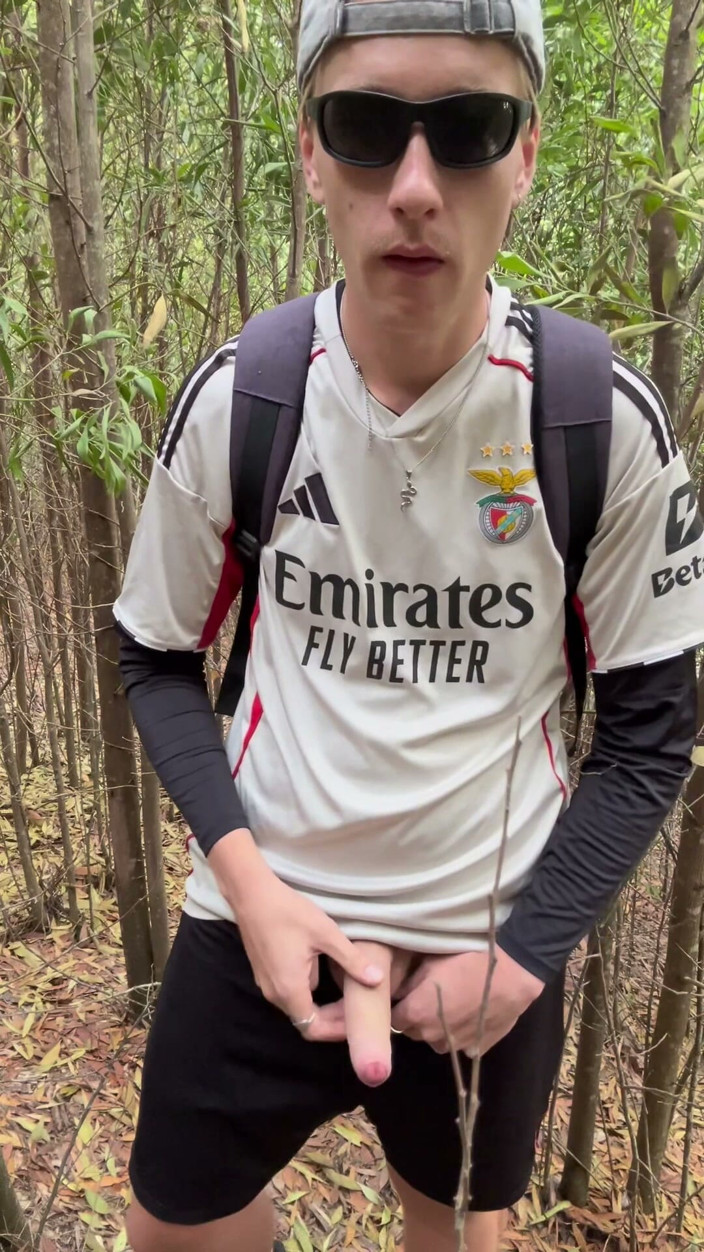 Axton Drake: Bro Hides on the Trail to Jerk off