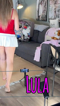 All Natural Big Tits Long Legs Fitness Teacher Came for Try on Turned Into Softcore Porn Casting