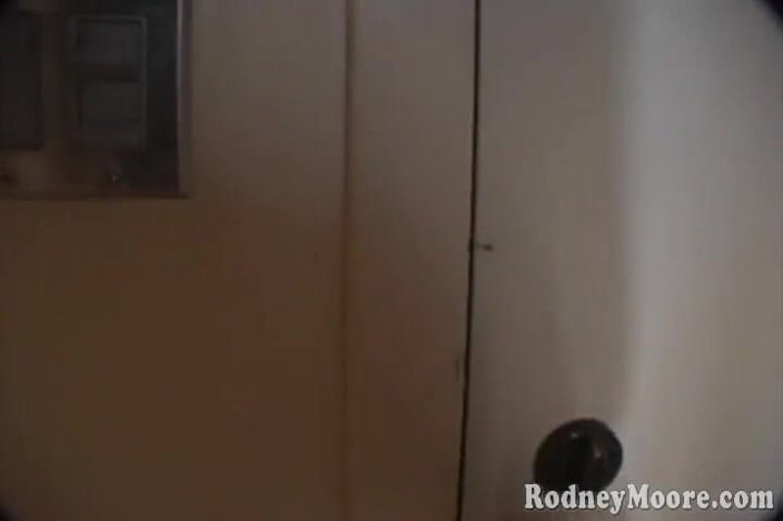 Rodney Moore: Milf bermain tetek kasar dubur