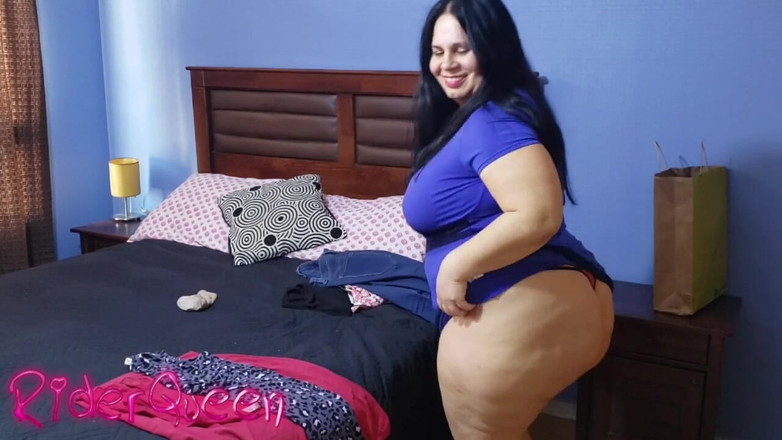 Riderqueen BBW Step Mom Latina Ebony: Зрелая толстушка покупает сексуальную одежду, чтобы выйти наружу со своим любовником