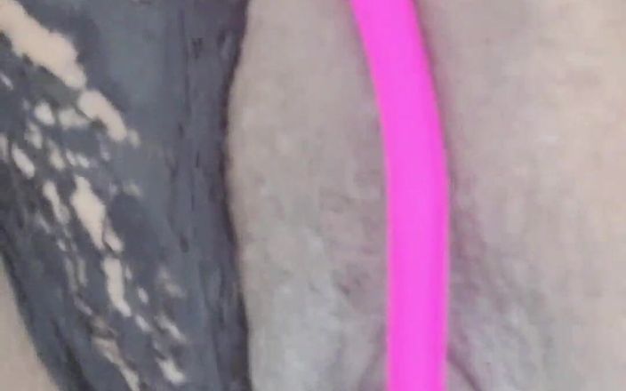 JuicyNthicc: Süße spielen in der öffentlichen toilette