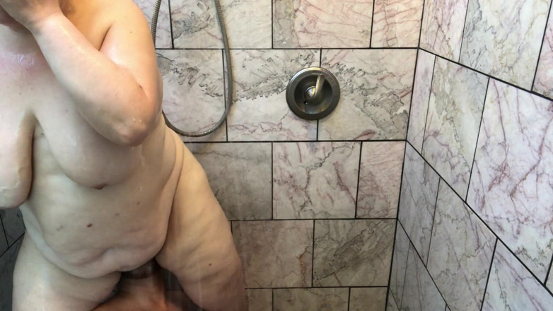 Thumper-n-Daisy: Homemade - pasangan amatir asli lagi asik mandi bareng nenek semok -...